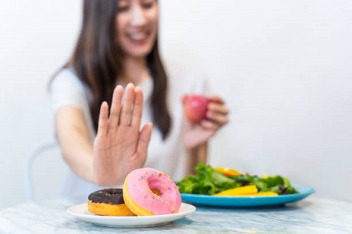 Bữa ăn vào ban ngày có thể giúp điều chỉnh mức đường huyết trong máu ở những người làm ca đêm